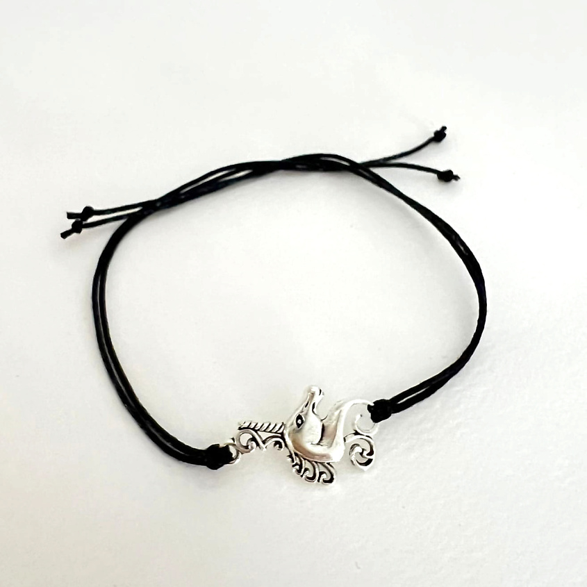 Изображение товара Браслет желаний Сочиняй мечты с символом на красной нити Регулируемый