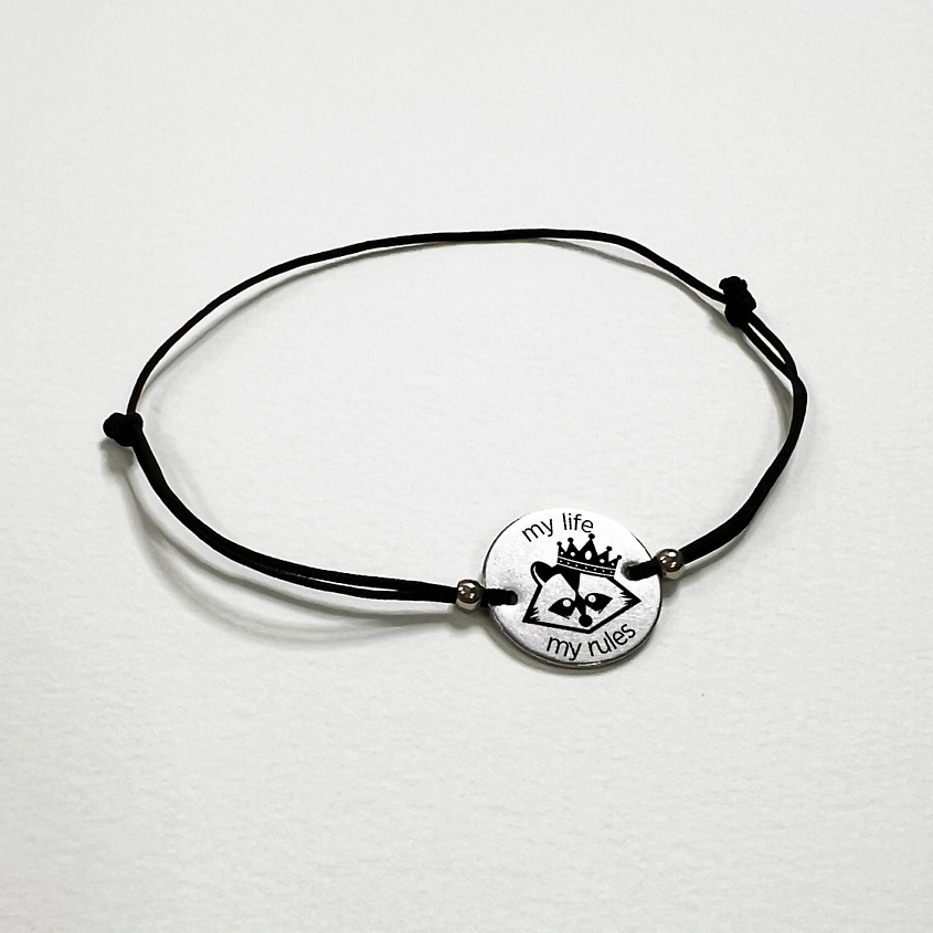 Изображение товара Браслет желаний с символом на красной нити от бренда Сочиняй мечты - мотивирующий аксессуар для дос