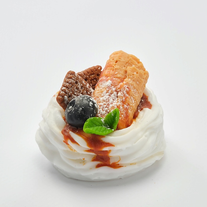 Изображение товара SKUINA Мыло ручной работы Десерт Павловой с печеньками 80 г сувенирное