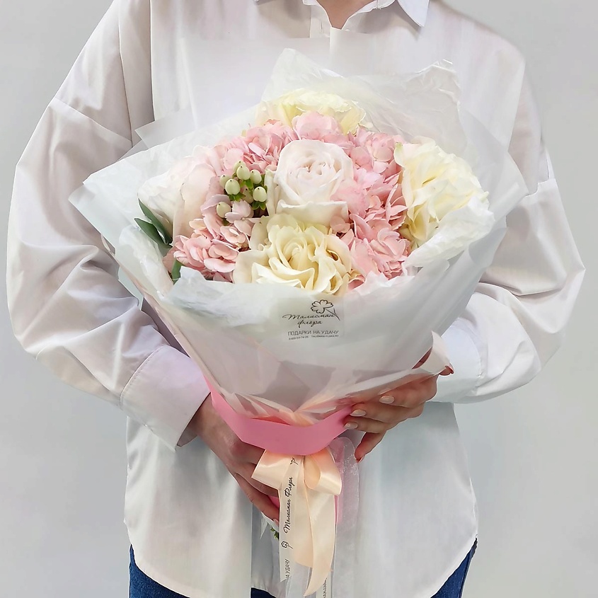 Изображение товара ТАЛИСМАН ФЛОРА Рассветный ангел букет из розовой гортензии и пионовидных роз, 1 шт.