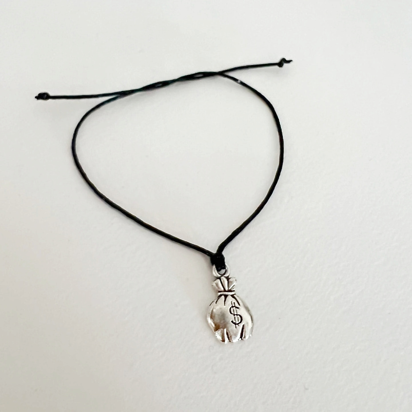 Изображение товара Браслет желаний на красной нити от Сочиняй мечты