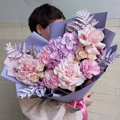 

BLOOM ROOM Авторский букет цветов Лавандовые мечты, Авторский букет цветов Лавандовые мечты