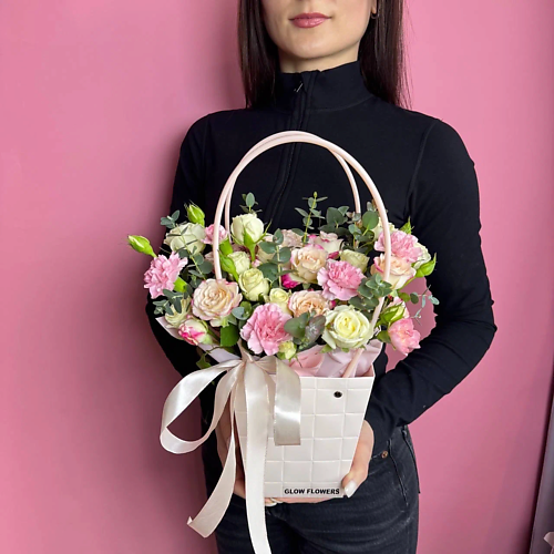

GLOW FLOWERS Авторский букет, композиция в сумочке, Авторский букет, композиция в сумочке