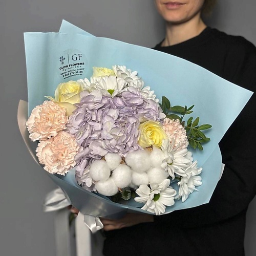

GLOW FLOWERS Букет из гортензии роз и хризантем, Букет из гортензии роз и хризантем