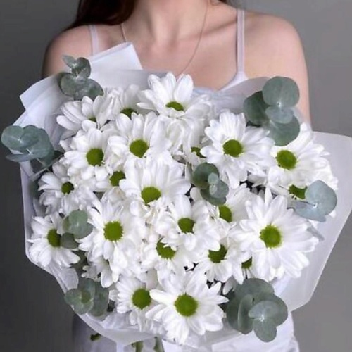 

FLORY.ME 5 белых кустовых хризантем с эвкалиптом, 5 белых кустовых хризантем с эвкалиптом