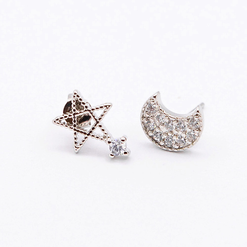 

SHINE & BEAUTY Серьги-гвоздики покрытые серебром с кристаллами Swarovski, Серьги-гвоздики покрытые серебром с кристаллами Swarovski