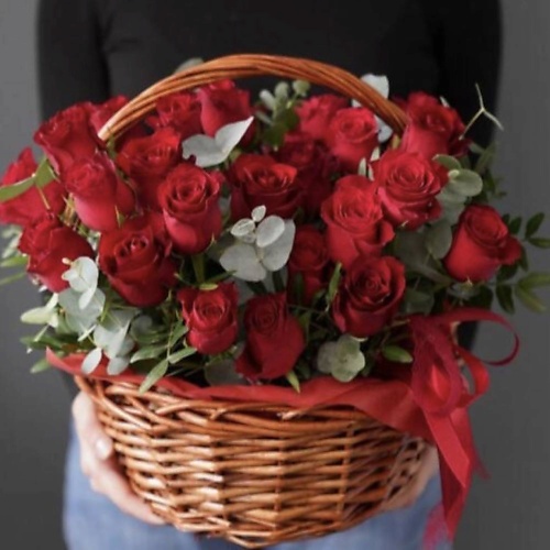 

GLOW FLOWERS Корзина с красными розами, монобукет свежих цветов, Корзина с красными розами, монобукет свежих цветов