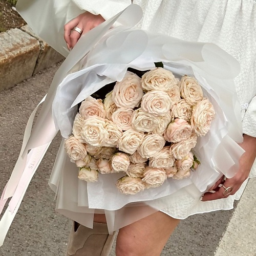 

KIWIGIFTS Букет цветов живые Розы кустовые, Букет цветов живые Розы кустовые
