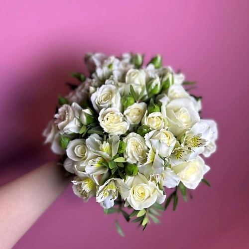 

GLOW FLOWERS Букет невесты из роз и альстромерии, Букет невесты из роз и альстромерии