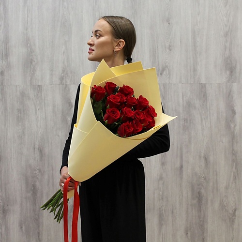 

ФЛОРИКА Букет из 15 красных роз, Букет из 15 красных роз