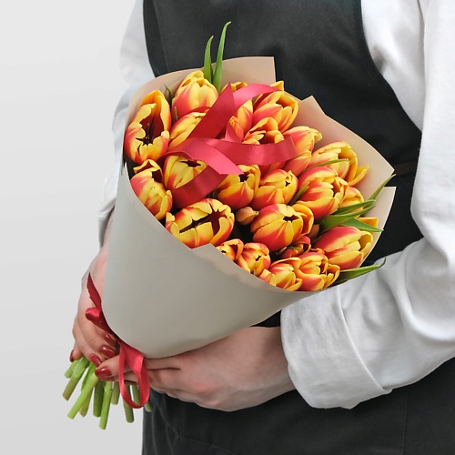 

STUDIO FLORISTIC Букет из Тюльпанов «Турмалин», Букет из Тюльпанов «Турмалин»