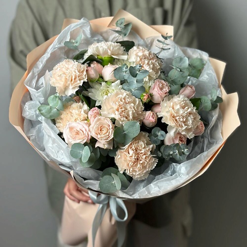 

ART FLORA Букет из кустовой розы и диантусов, Букет из кустовой розы и диантусов