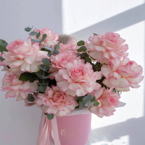 

GLOW FLOWERS Французская Роза в коробке, Французская Роза в коробке