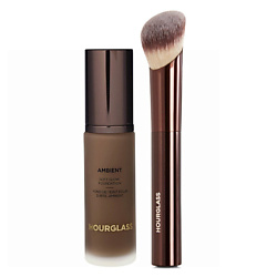 Набор для лица Тональная основа Soft Glow + Кисть