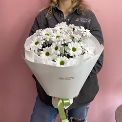 Букет из 3 кустовых хризантем "Chic"