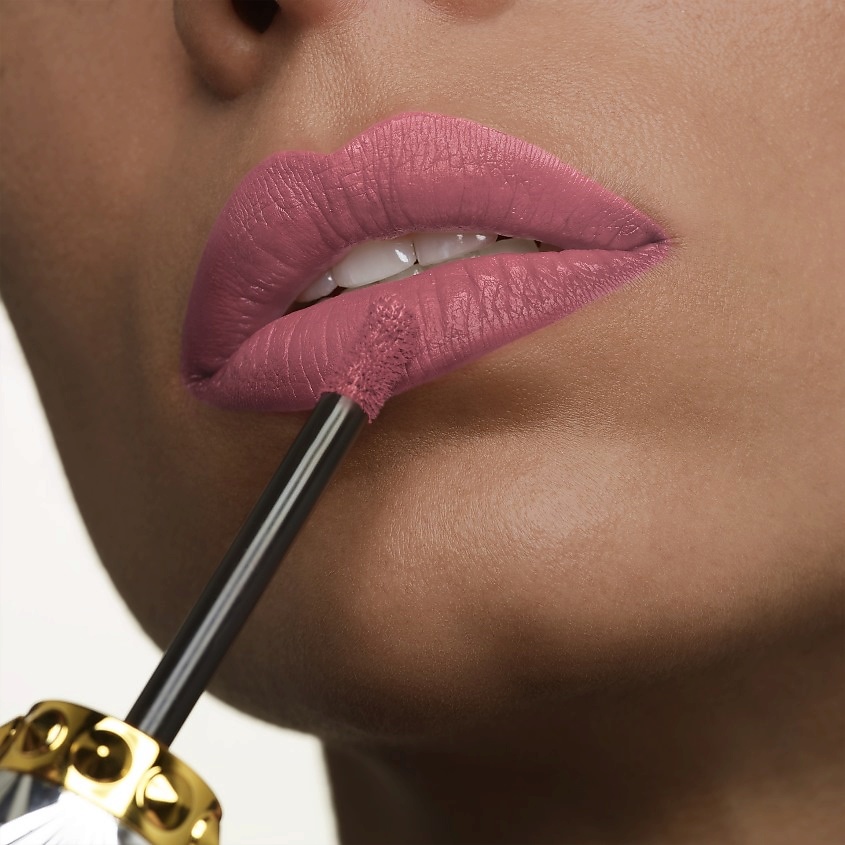 CHRISTIAN LOUBOUTIN BEAUTY Матовая помада для губ Matte Fluid, оттенок Angels Blush – фото 3