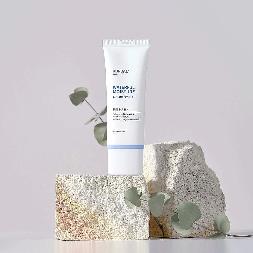 KUNDAL Крем для лица солнцезащитный увлажняющий SPF 50+ PA++++ Daily Waterful Moisture Sunscreen – фото 7