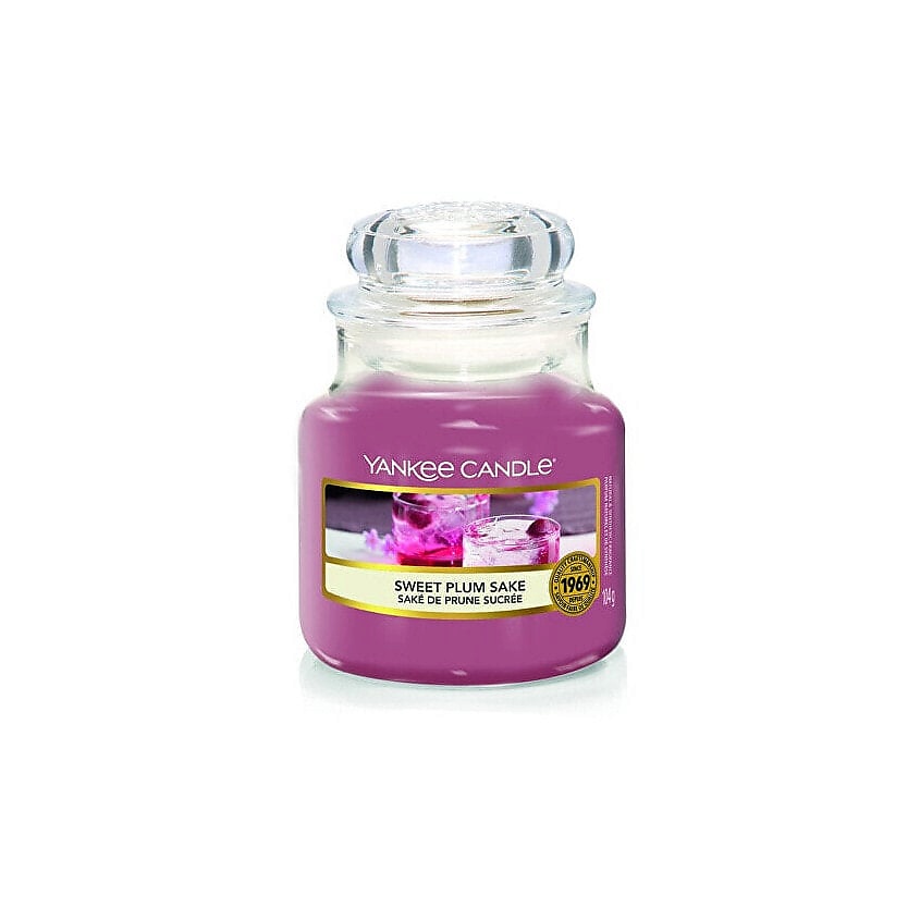 Изображение товара YANKEE CANDLE Ароматическая свеча Classic small Sweet Plum Sake, 104 г
