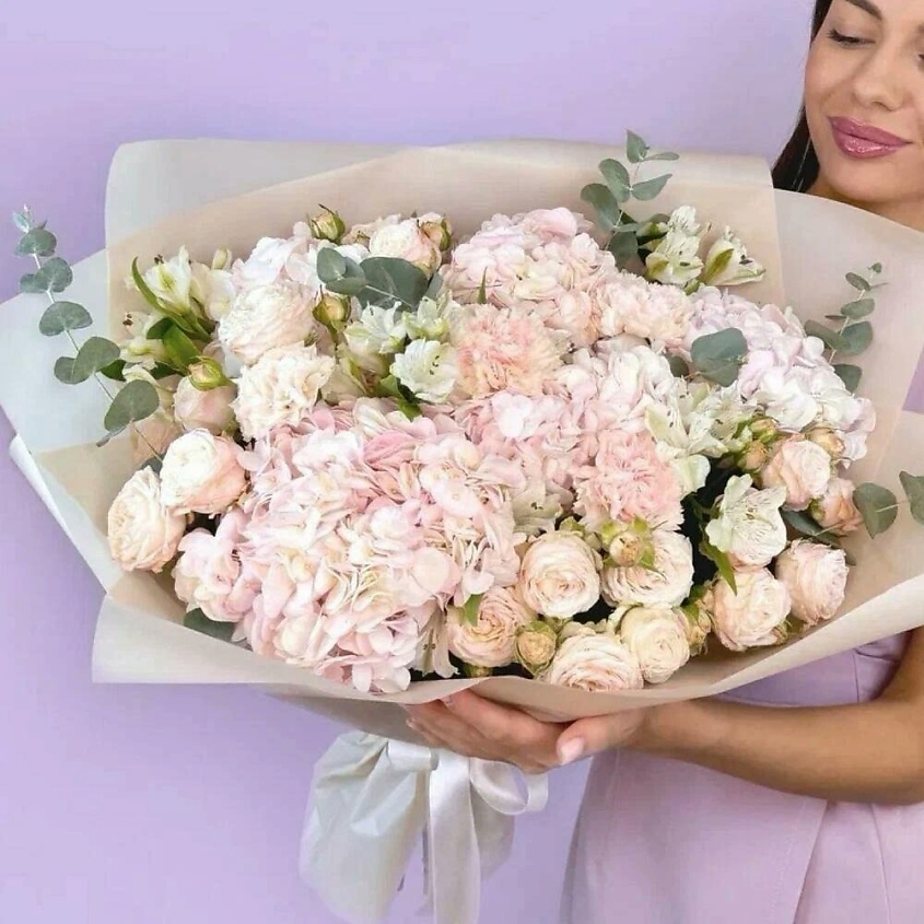 Изображение товара САДЫ ЛЮБВИ Премиум Букет Пионовидные Розы в пудре️ из кустовых роз и гортензий, 1 шт.