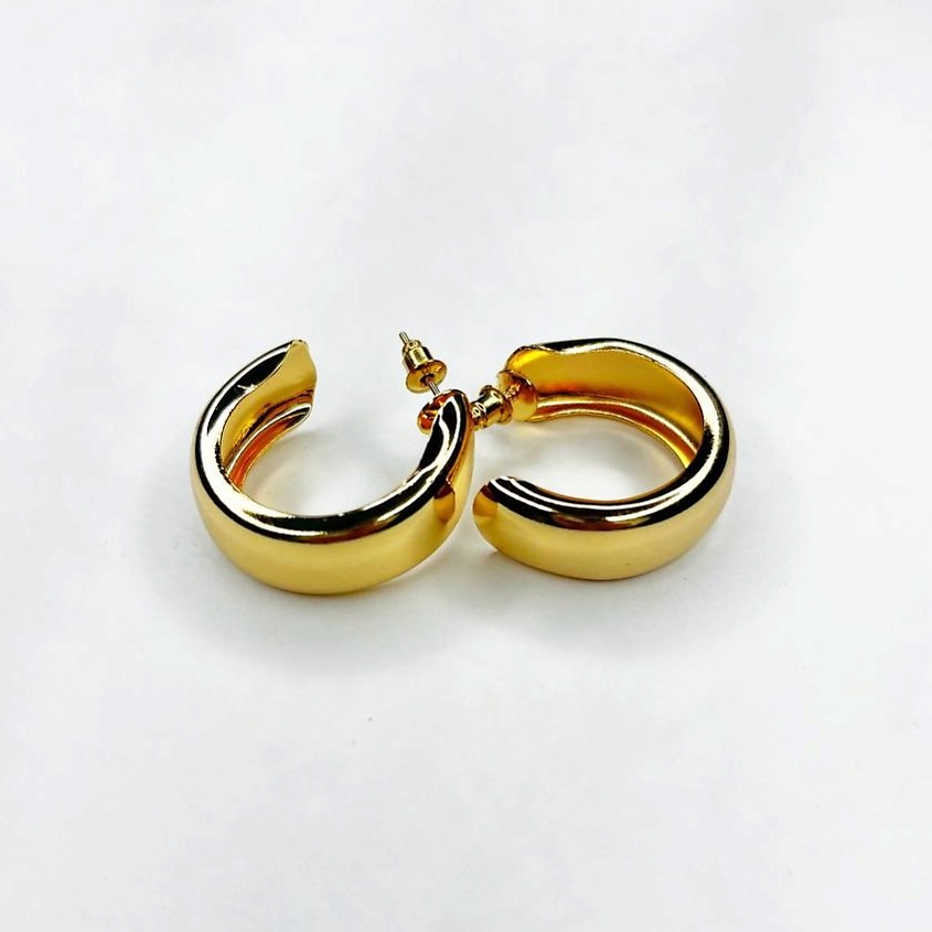 Изображение товара GILMEEVA Минималистичные золотистые серьги-кольца, цвет: Золотой, размер: 15х15 мм