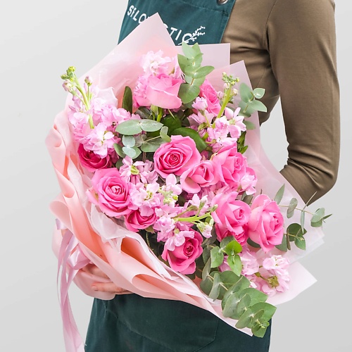 

STUDIO FLORISTIC Букет из Роз и Маттиол «Розовая Красота», Букет из Роз и Маттиол «Розовая Красота»