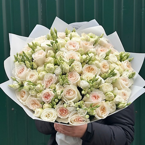 

VELORI FLOWERS Букет сборный с пионовидной розой, Букет сборный с пионовидной розой