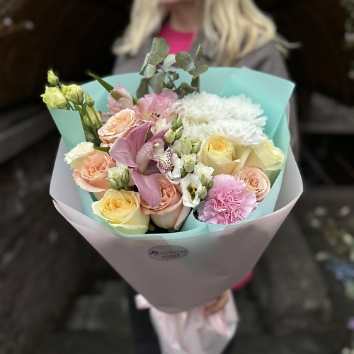 

YULIA FLOWER Букет "Яркие моменты", Букет "Яркие моменты"
