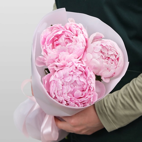 

STUDIO FLORISTIC Букет из 3 Пионов «Лямур», Букет из 3 Пионов «Лямур»