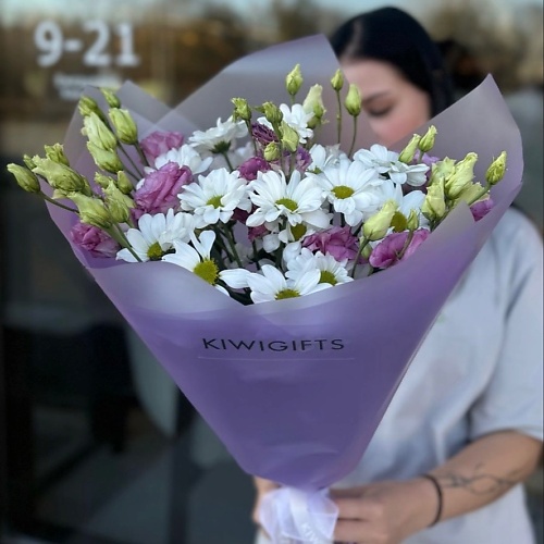 

KIWIGIFTS Букет цветов живые хризантема, эустома, Букет цветов живые хризантема, эустома