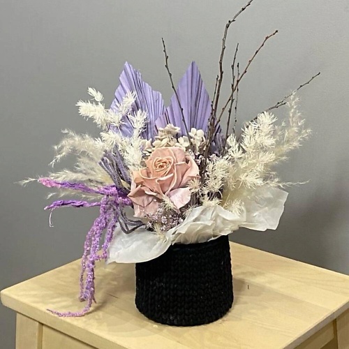 

VLSHBN FLOWERS STATE Композиция из сухоцветов в черном кашпо, Композиция из сухоцветов в черном кашпо