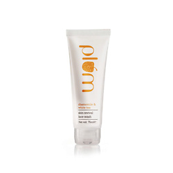 Гель для мягкого очищения кожи лица с экстрактами Ромашки и белого чая