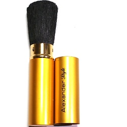 Кисточка для макияжа P24