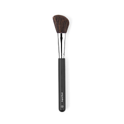 Кисть скошенная для румян Angled Blush Brush