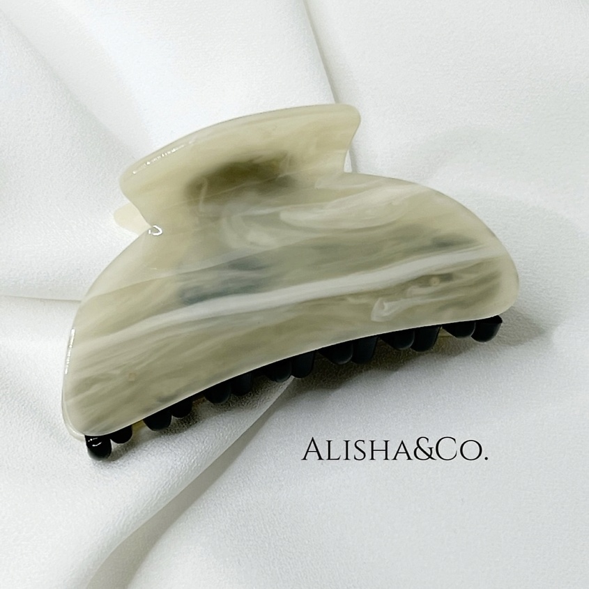 Изображение товара ALISHA&CO. Крабик для волос средний Shell, Молочный