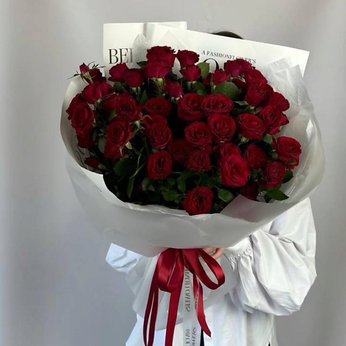 

VLSHBN FLOWERS STATE Монобукет из 11 бордовых кустовых роз, Монобукет из 11 бордовых кустовых роз