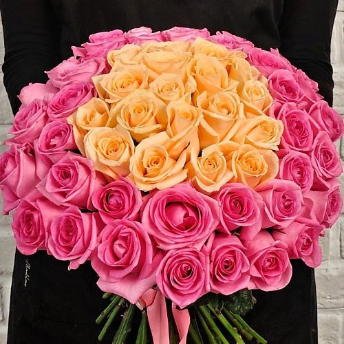 

STUDIO FLORISTIC Букет из персиковых роз 60 см «Аделаида», Букет из персиковых роз 60 см «Аделаида»