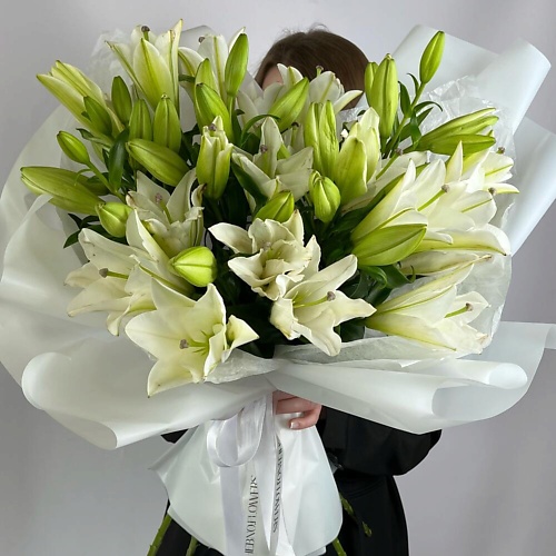 

VLSHBN FLOWERS STATE Монобукет из ароматной лилии, Монобукет из ароматной лилии