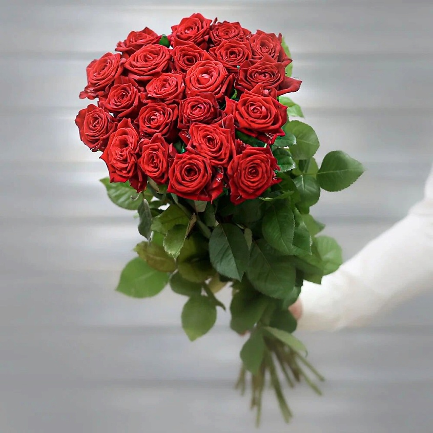 Изображение товара Букет из 31 красной розы длиной 60 см от Букет Маркет - подарок для влюбленных и на праздник