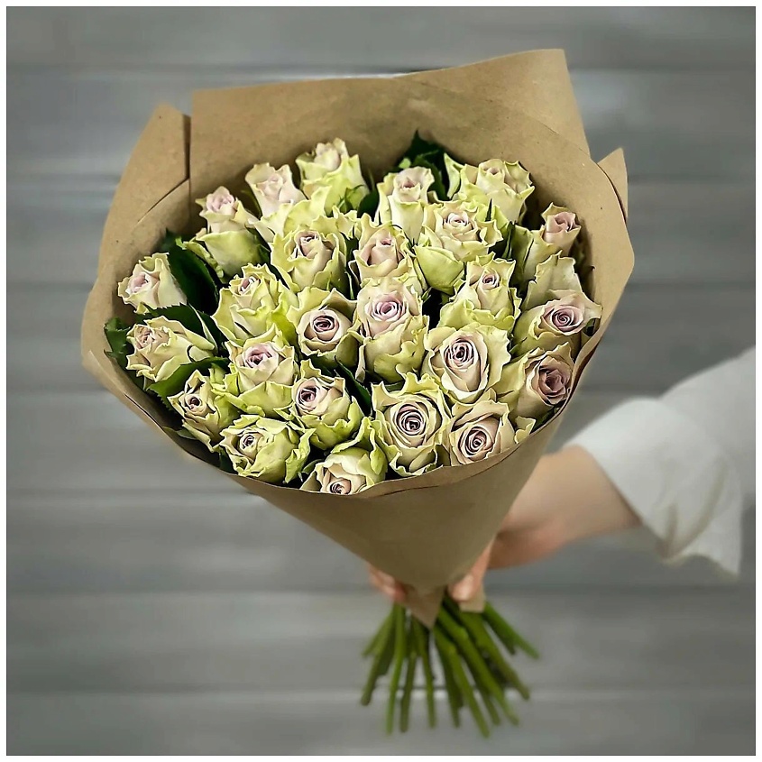 Изображение товара Букет из 25 сиреневых кенийских роз 40 см свежие живые цветы