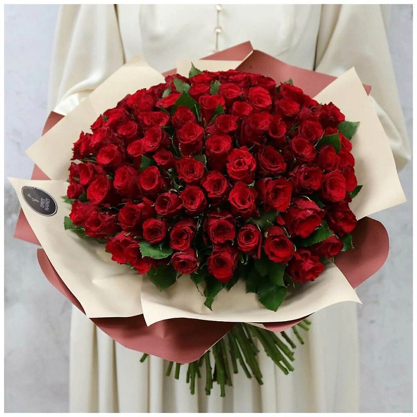 Изображение товара Букет из 101 красной кенийской розы высотой 40 см Мачо для особых случаев