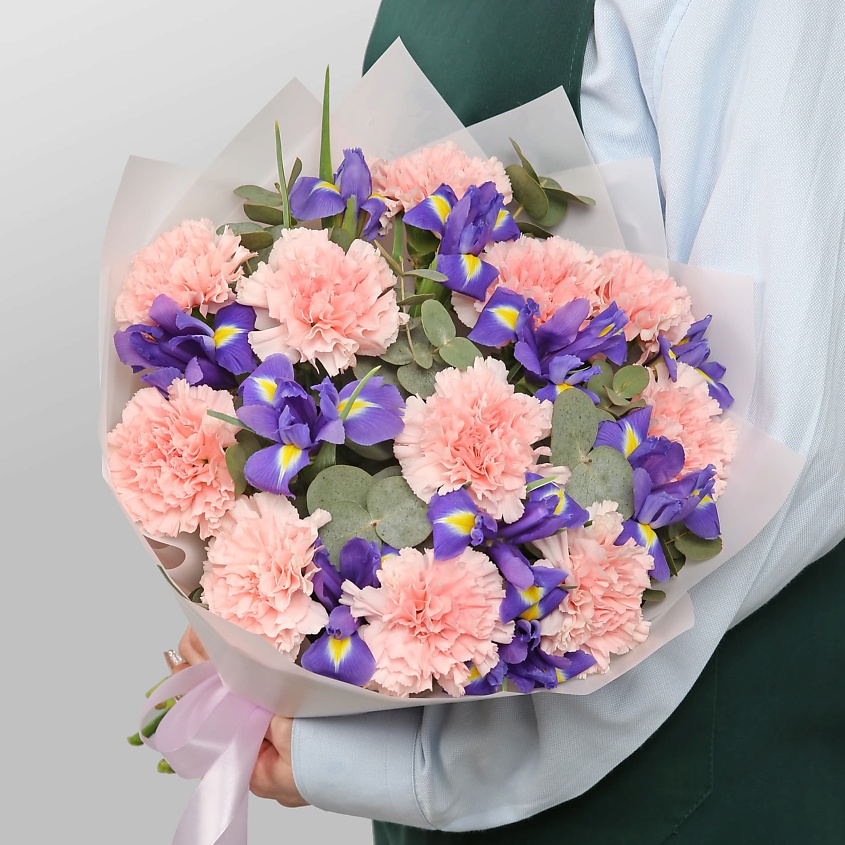 Изображение товара STUDIO FLORISTIC Букет Диантусов и Ирисов «Мелодия лета», 1 шт.