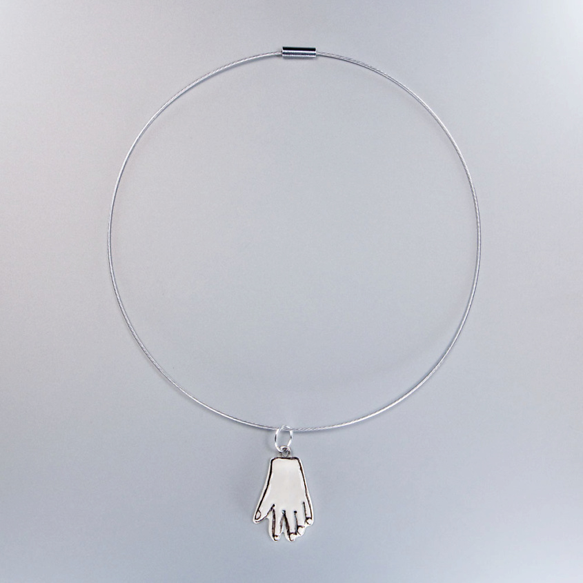 Изображение товара LA PALME ARTISAN CERAMICA Колье с подвеской авторское Обнимаю рука Л, Белый