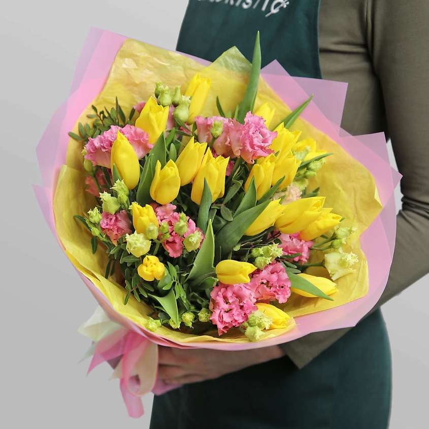 Изображение товара Подарочный букет из Тюльпанов и Лизиантуса "Поцелуй солнца" 23 цветка