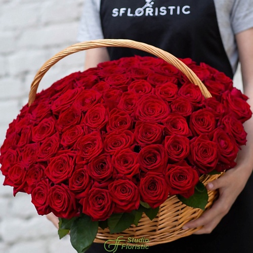 

STUDIO FLORISTIC Корзина с розами "Признание в любви", Корзина с розами "Признание в любви"