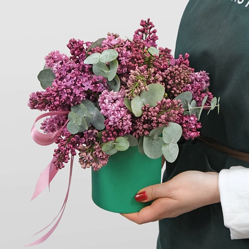 

STUDIO FLORISTIC Композиция из Сирени «Виктория» с эвкалиптом, Композиция из Сирени «Виктория» с эвкалиптом