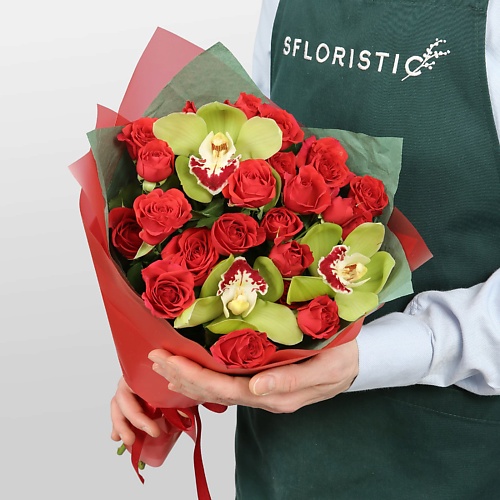 

STUDIO FLORISTIC Букет из кустовых Роз и Орхидей «Атласная симфония», Букет из кустовых Роз и Орхидей «Атласная симфония»