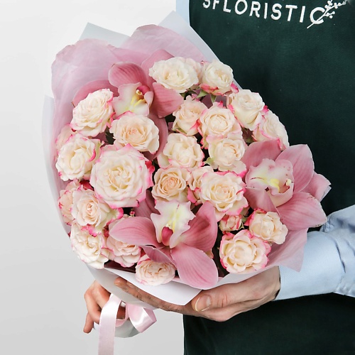 

STUDIO FLORISTIC Букет из кустовых Роз и Орхидей «Нежные моменты», Букет из кустовых Роз и Орхидей «Нежные моменты»