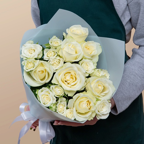 

STUDIO FLORISTIC Букет из роз «Хрустальная сказка», Букет из роз «Хрустальная сказка»