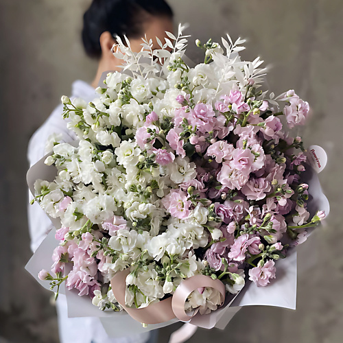 

FLOWERNA Микс кустовой маттиолы с рускусом, Микс кустовой маттиолы с рускусом