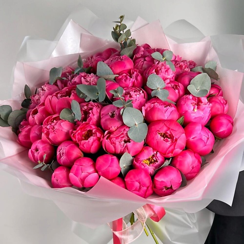 

FLORES 51 пион Корал Шарм с эвкалиптом - премиум букет, 51 пион Корал Шарм с эвкалиптом - премиум букет